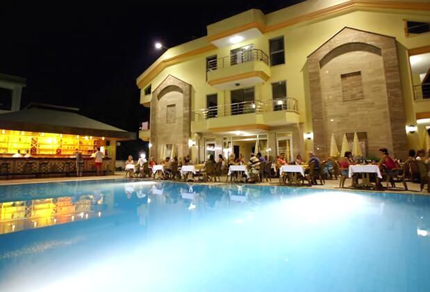 Grand Lukullus Hotel - Görsel 4