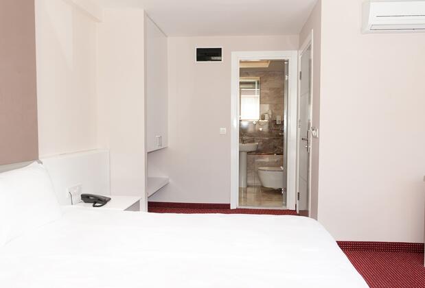 Is Hotel - Görsel 21