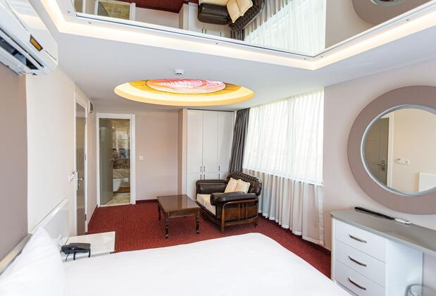 Is Hotel - Görsel 23