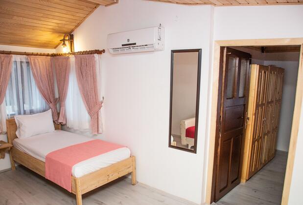 Kara Kedi Beach Bungalow - Görsel 32