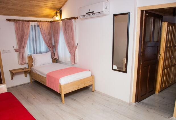 Kara Kedi Beach Bungalow - Görsel 36