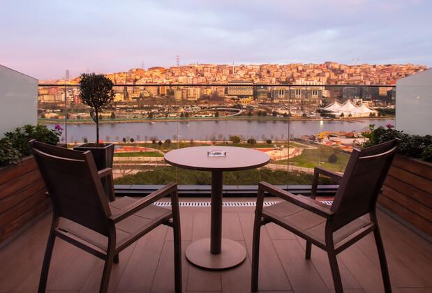 Mövenpick İstanbul Hotel Golden Horn - Görsel 6