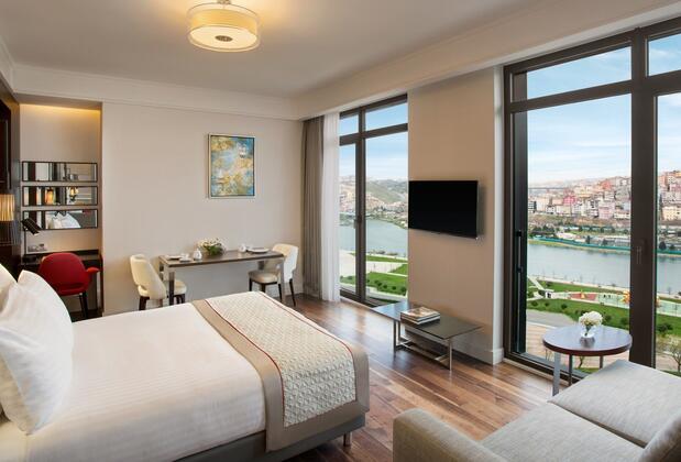 Mövenpick İstanbul Hotel Golden Horn - Görsel 9