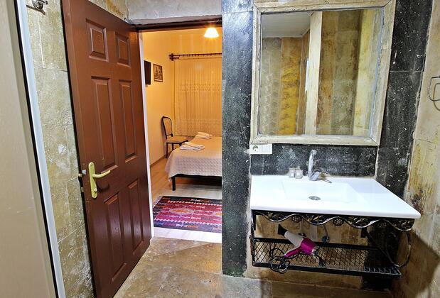 Serenity Stone House - Görsel 9