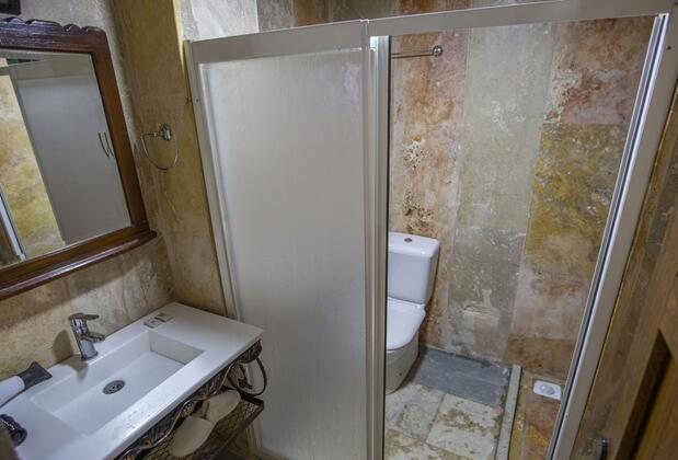 Serenity Stone House - Görsel 39