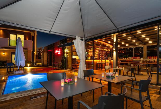 Veranda Beach Suites - Görsel 12