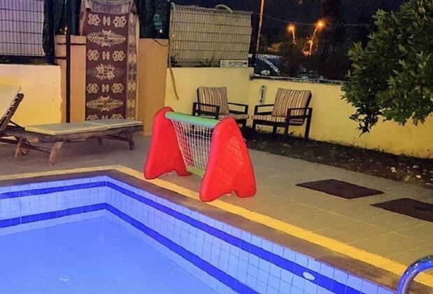 Kara Family Apart - Görsel 4