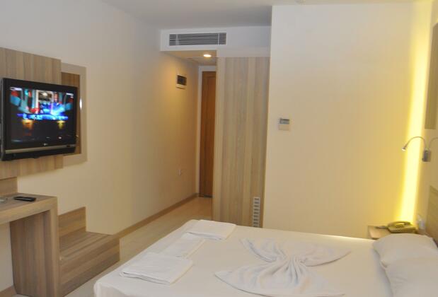 On Hotel Lara - Görsel 11