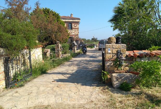 Anemon Özdemir Bağ Evi - Görsel 2