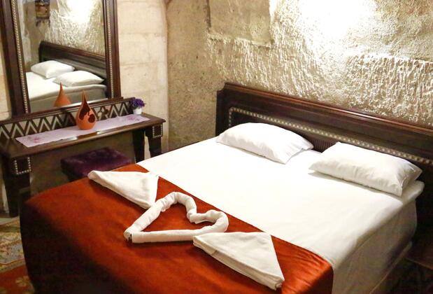 Cappadocia Cave House - Görsel 45