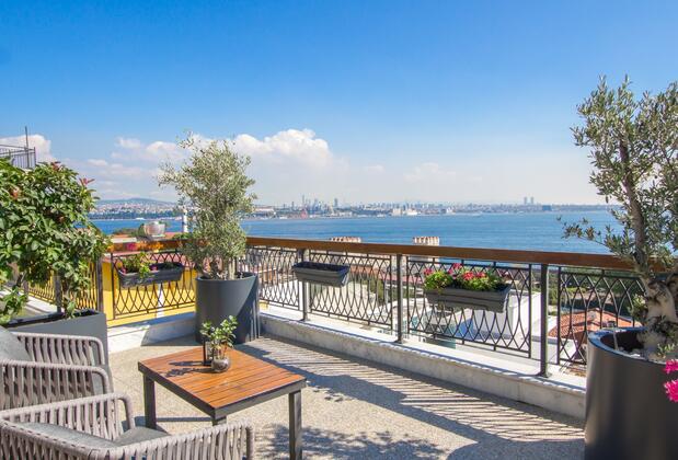 Hotel Poem - Görsel 3