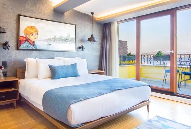 Hotel Poem - Görsel 16