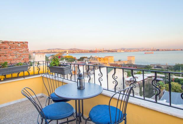 Hotel Poem - Görsel 4