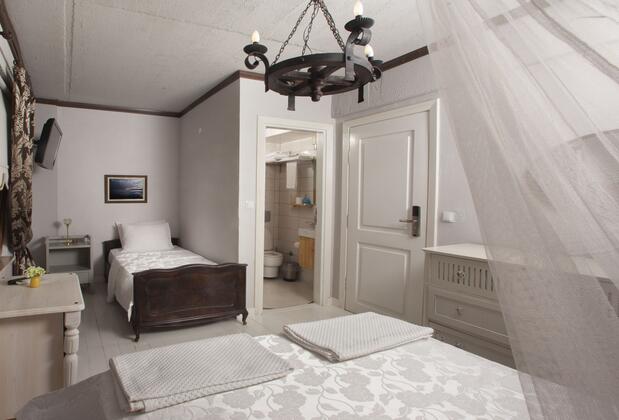 İola Otel - Görsel 4