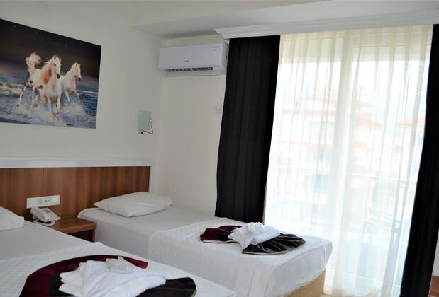 M.C.A Marquis Hotel - Görsel 9