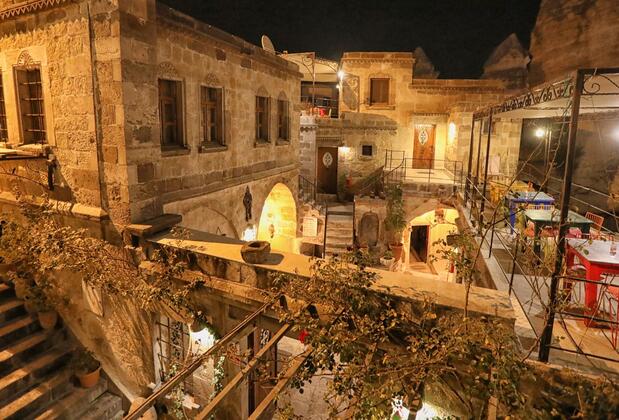 The Dorm Cave by Travellers - Görsel 12