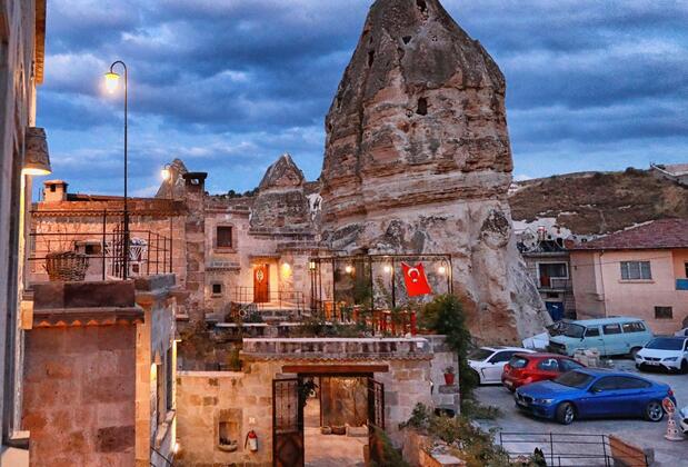 The Dorm Cave by Travellers - Görsel 4