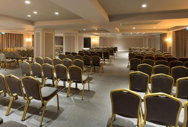 DoubleTree by Hilton İzmir Airport - Görsel 37