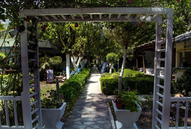 Blue White Hotel - Görsel 7