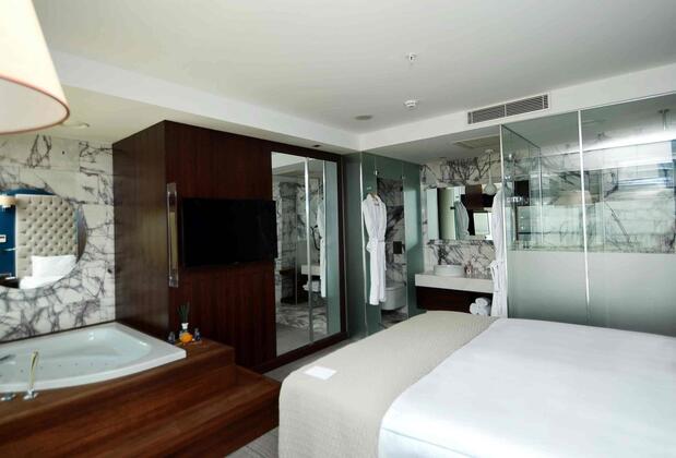 Ramada Encore by Wyndham Izmir - Görsel 31