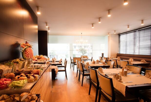 Bentley By Molton Hotels - Görsel 9