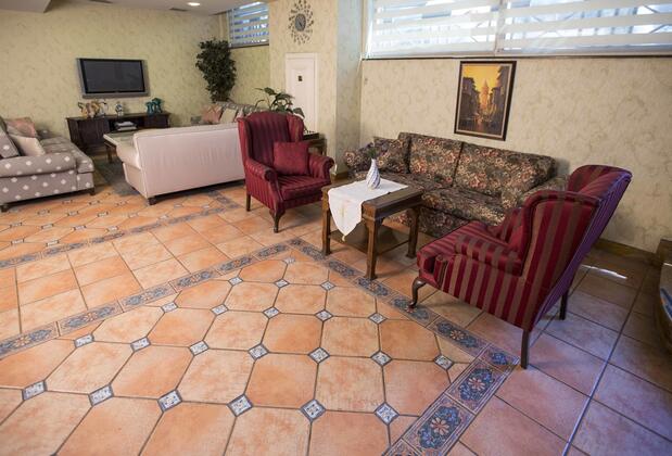 Golden Crown Hotel - Görsel 8