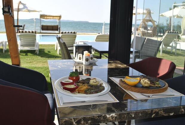 The Klazomenai Marine Hotel - Görsel 11