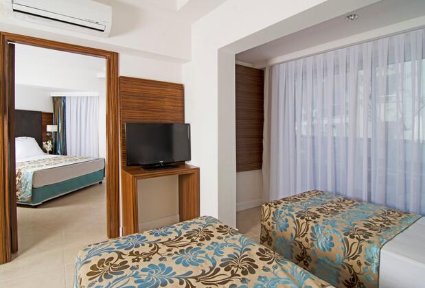 Palm Wings Beach Resort & Spa Kuşadası - Görsel 7