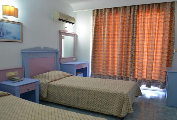 Holiday Line Beach Hotel - Görsel 6