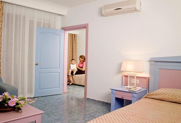 Holiday Line Beach Hotel - Görsel 7