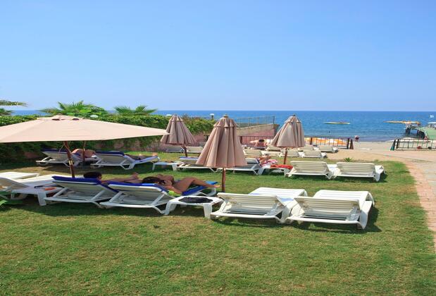 Holiday Line Beach Hotel - Görsel 26