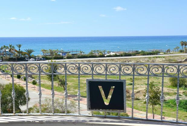 Holiday Line Beach Hotel - Görsel 12