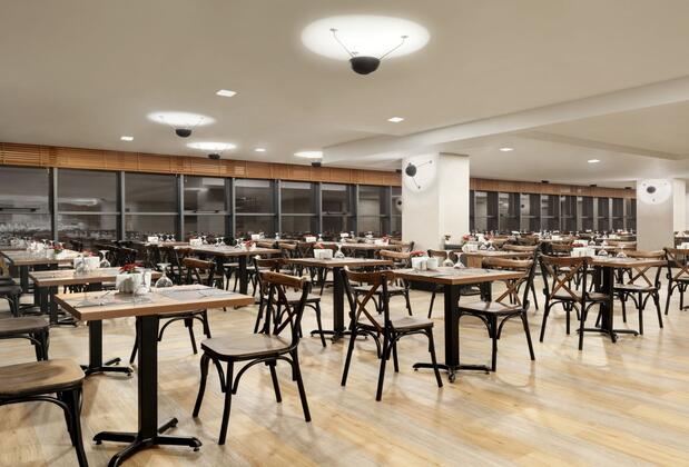 Ramada by Wyndham Tire - Görsel 28