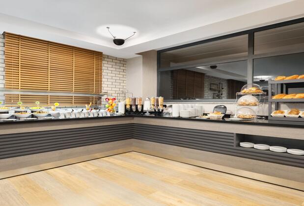 Ramada by Wyndham Tire - Görsel 30