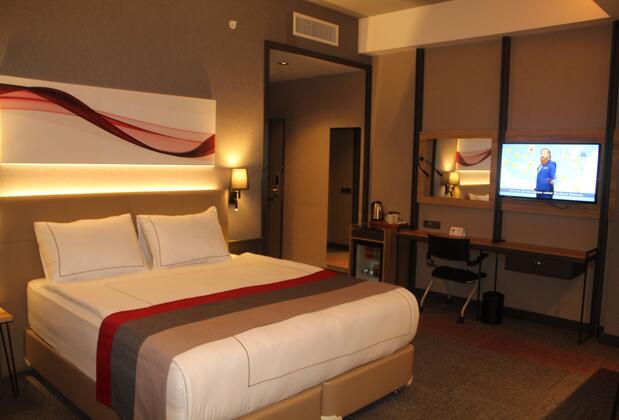 Ramada by Wyndham Tire - Görsel 7