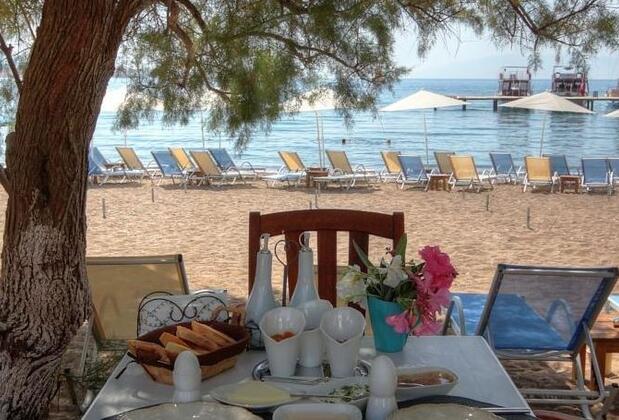 Megg's Otel Beach Restaurant - Görsel 9