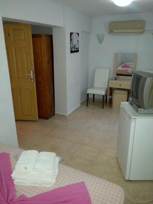 Yona Motel Çeşme - Görsel 17