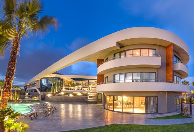 DoubleTree by Hilton İzmir Airport - Görsel 3