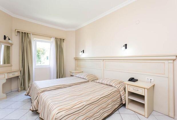 Tropicana Beach Hotel - Görsel 25