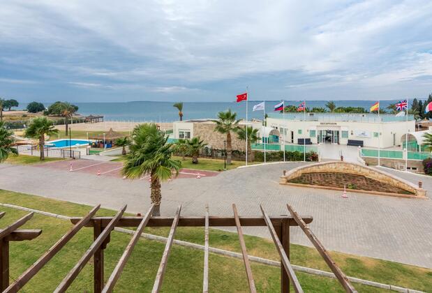 Kharma Beach Club Spa Apollonium Bay Villas - Görsel 22