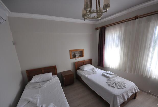 Queen Bee Hotel - Görsel 23