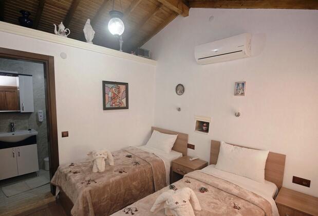 Ephesus Hillside - Görsel 19