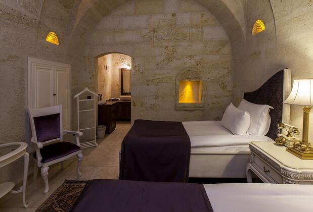 Aithra Cave Hotel - Görsel 13