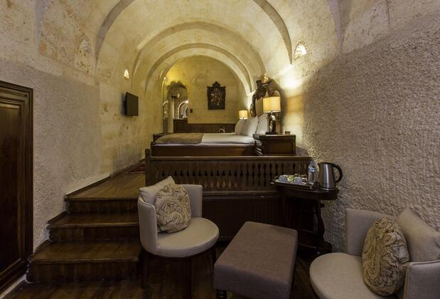 Aithra Cave Hotel - Görsel 14