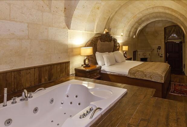 Aithra Cave Hotel - Görsel 33