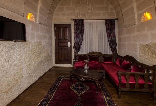 Aithra Cave Hotel - Görsel 12