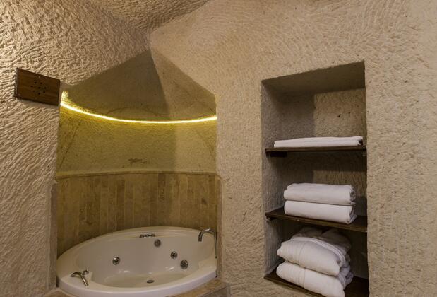 Aithra Cave Hotel - Görsel 28