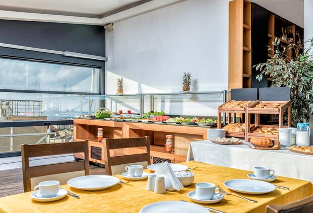 Villa Zurich Hotel - Görsel 7