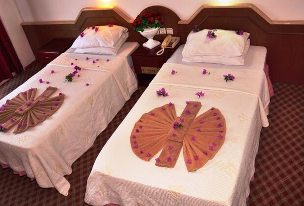 Musti's Royal Plaza Hotel - Görsel 4