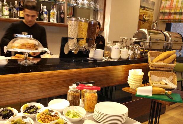 The White Orient Hotel - Görsel 12